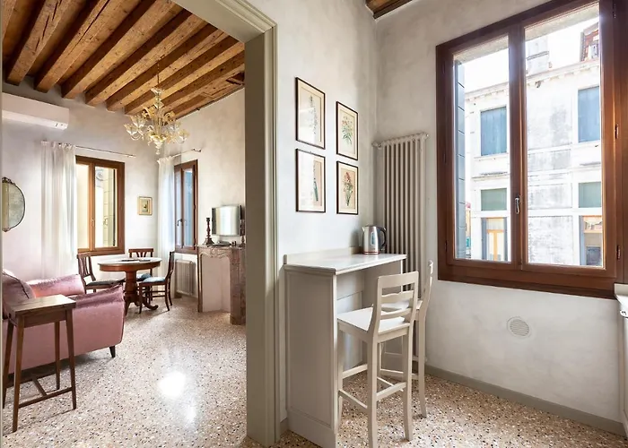 Ca' Cappello 1 With Canal View Διαμέρισμα *