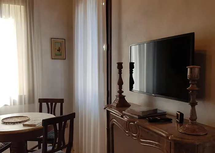 Ca' Cappello 1 With Canal View * Βενετία