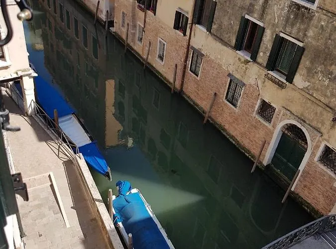 Ca' Cappello 1 With Canal View * Βενετία